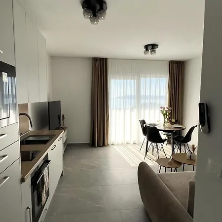 Morelux Ini Appartement Makarska