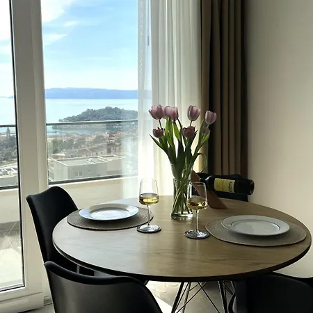 Morelux Ini Appartement Makarska